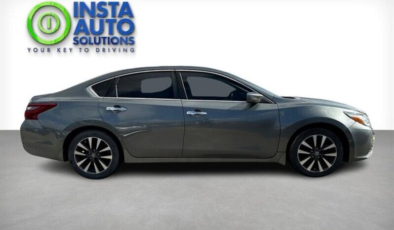
								2018 Nissan Altima SV full									