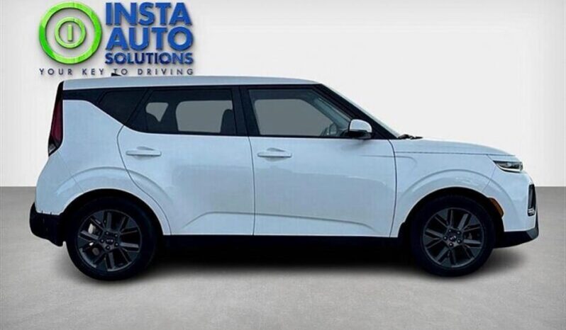 
								2020 Kia Soul EX full									