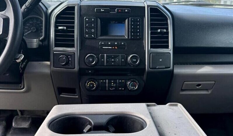 
								2018 Ford F-150 XLT Ext Cab 4×4 full									