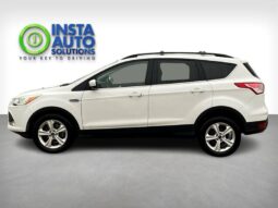 
										2015 Ford Escape SE AWD full									