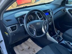
										2017 Hyundai Elantra GT GL full									