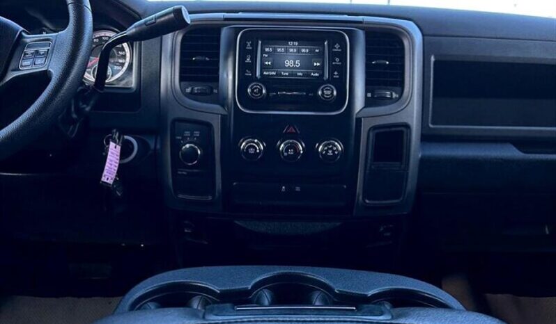 
								2019 Ram 1500 Tradesman Crew Cab 4×4 5.7L Hemi full									