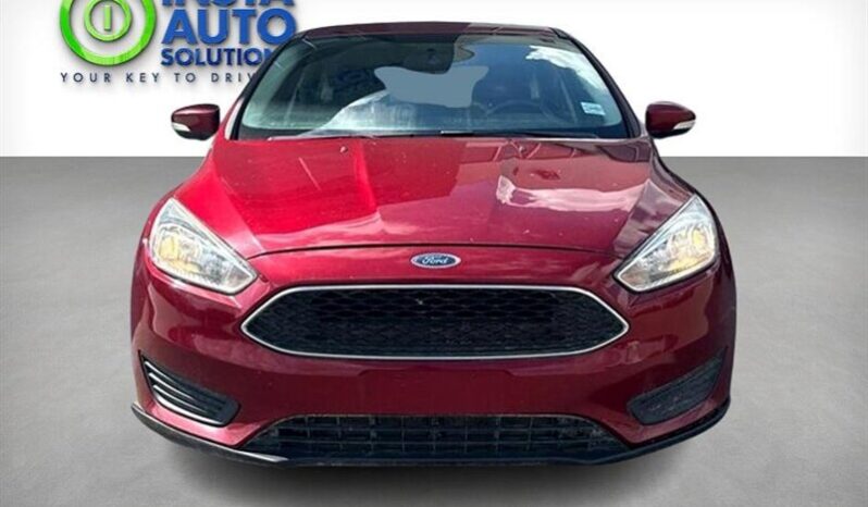 
								2017 Ford Focus SE full									