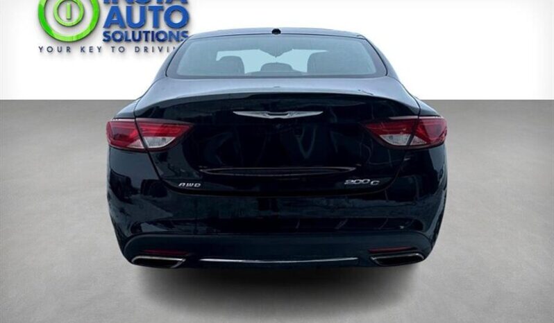 
								2016 Chrysler 200C AWD full									