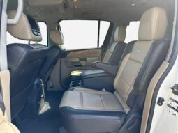 
										2013 Nissan Armada Platinum 4X4 full									