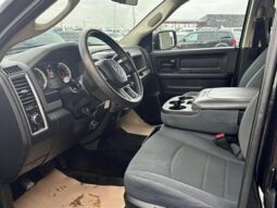 
										2016 Ram 1500 Tradesman Crew Cab 5.7L Hemi full									