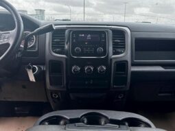 
										2016 Ram 1500 Tradesman Crew Cab 5.7L Hemi full									