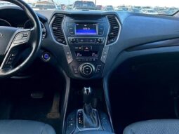 
										2017 Hyundai Santa Fe XL Premium AWD full									