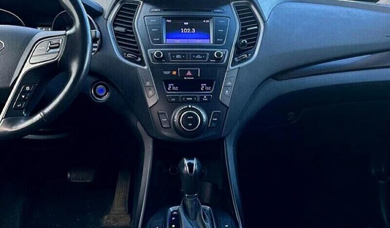 
								2017 Hyundai Santa Fe XL Premium AWD full									