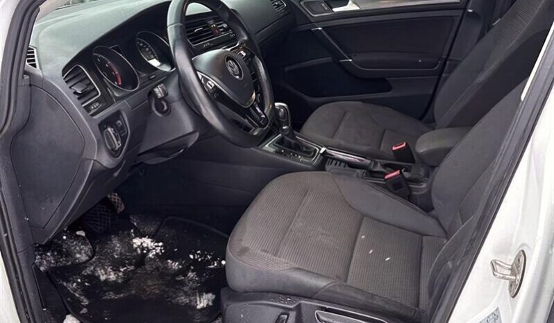 
								2019 Volkswagen Golf S Hatchback full									
