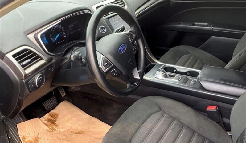 
								2019 Ford Fusion SE full									