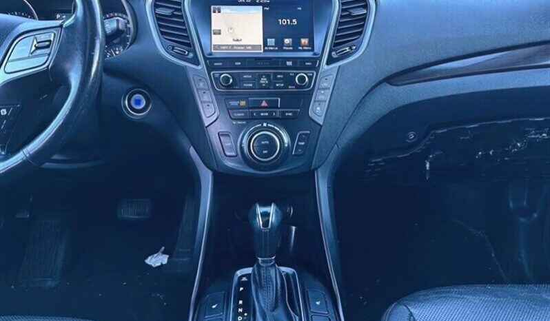 
								2018 Hyundai Santa Fe XL Luxury AWD full									