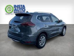 
										2018 Nissan Rogue SV full									