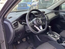 
										2018 Nissan Rogue SV full									