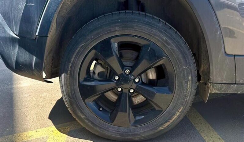 
								2016 Jeep Cherokee Sport Altitude 4X4 full									