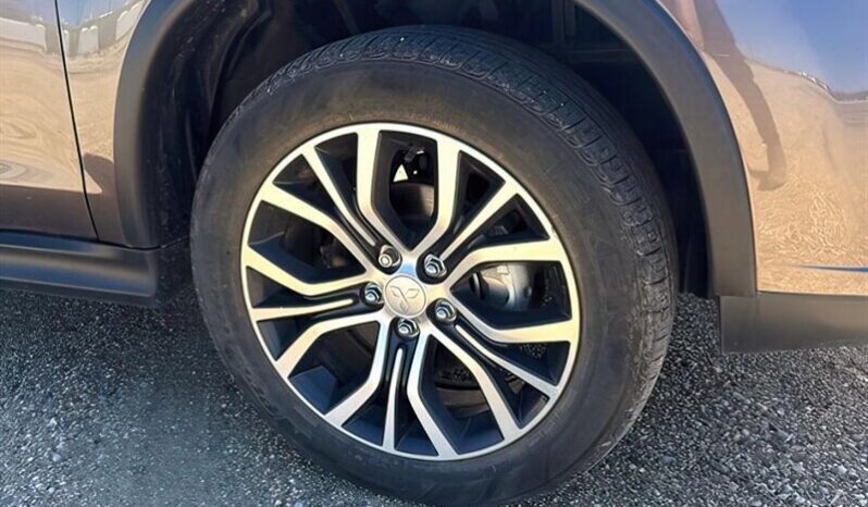 
								2019 Mitsubishi RVR SE LTD AWD full									