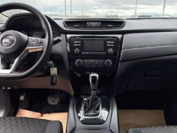 
										2017 Nissan Rogue S AWD full									