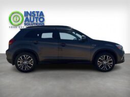 
										2019 Mitsubishi RVR SE LTD AWD full									