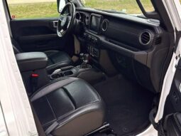 
										2018 Jeep Wrangler Unlimited Sahara 4X4 full									