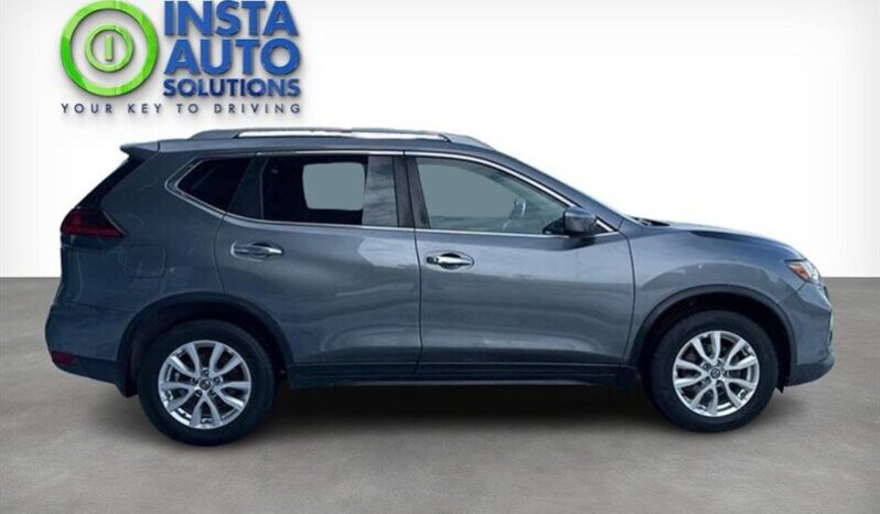
								2018 Nissan Rogue SV full									