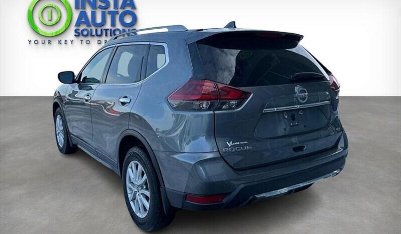 
								2018 Nissan Rogue SV full									