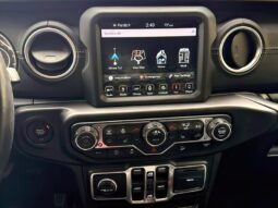 
										2018 Jeep Wrangler Unlimited Sahara 4X4 full									