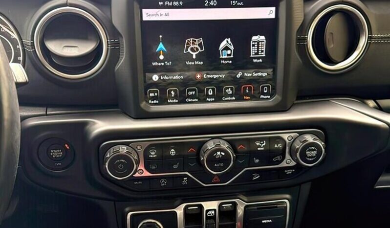 
								2018 Jeep Wrangler Unlimited Sahara 4X4 full									