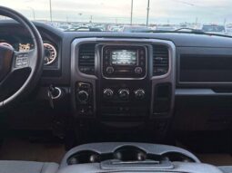 
										2017 Ram 1500 Express 5.7L Hemi Crew Cab 4X4 full									
