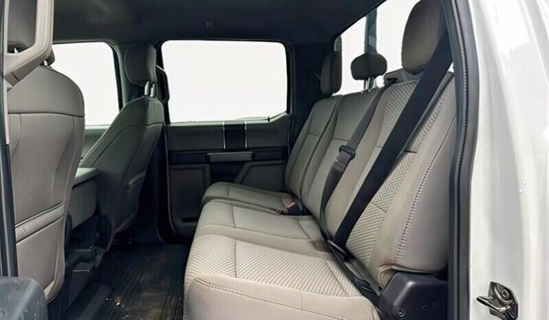
								2020 Ford F-350 Super Duty XL Crew Cab 4X4 full									
