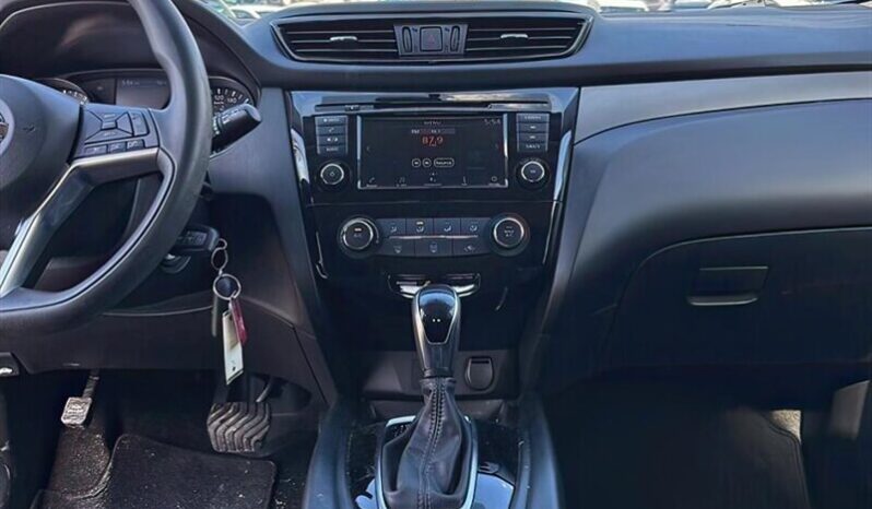
								2019 Nissan Qashqai S AWD full									