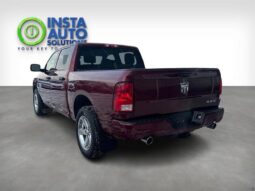 
										2017 Ram 1500 Express 5.7L Hemi Crew Cab 4X4 full									