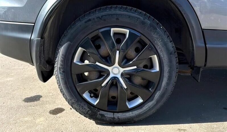 
								2019 Nissan Qashqai S AWD full									