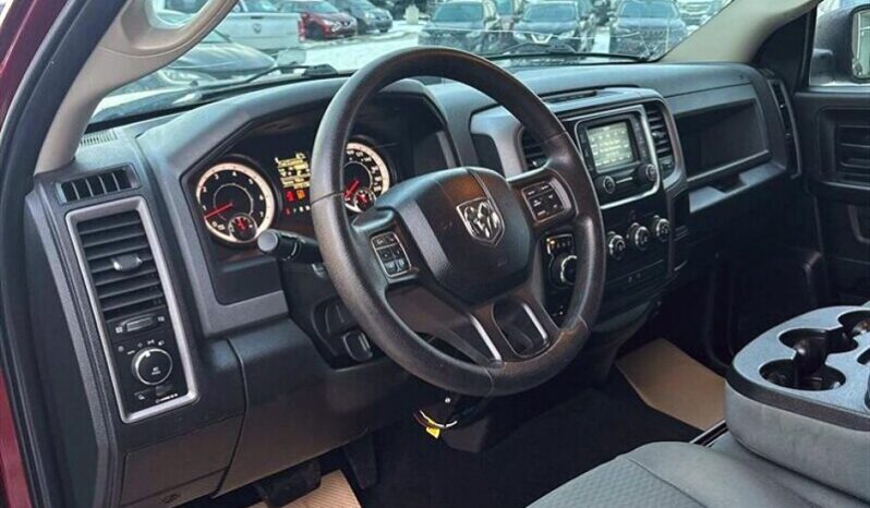 
								2017 Ram 1500 Express 5.7L Hemi Crew Cab 4X4 full									