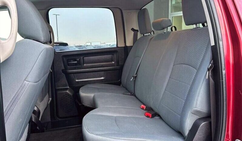 
								2017 Ram 1500 Express 5.7L Hemi Crew Cab 4X4 full									