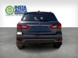 
										2019 Mitsubishi RVR SE LTD AWD full									
