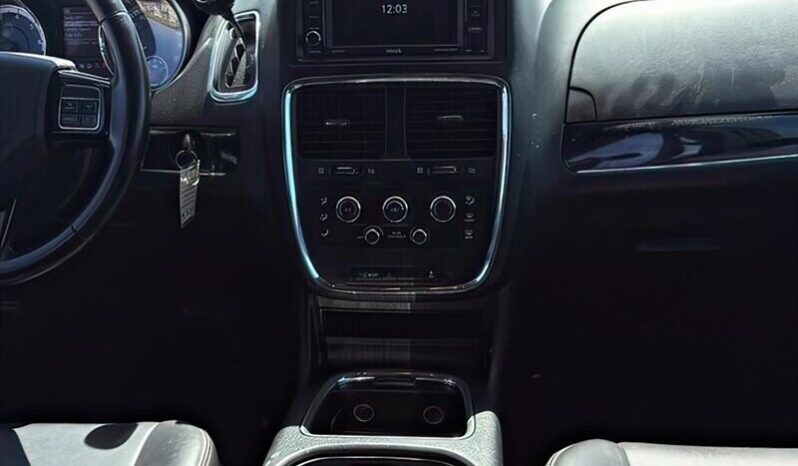 
								2019 Dodge Grand Caravan SXT full									