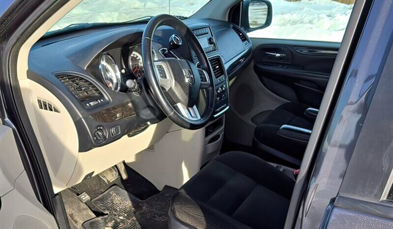 
								2016 Dodge Grand Caravan SXT full									