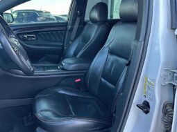 
										2017 Ford Taurus Limited AWD full									