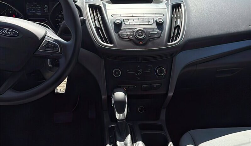 
								2019 Ford Escape S full									
