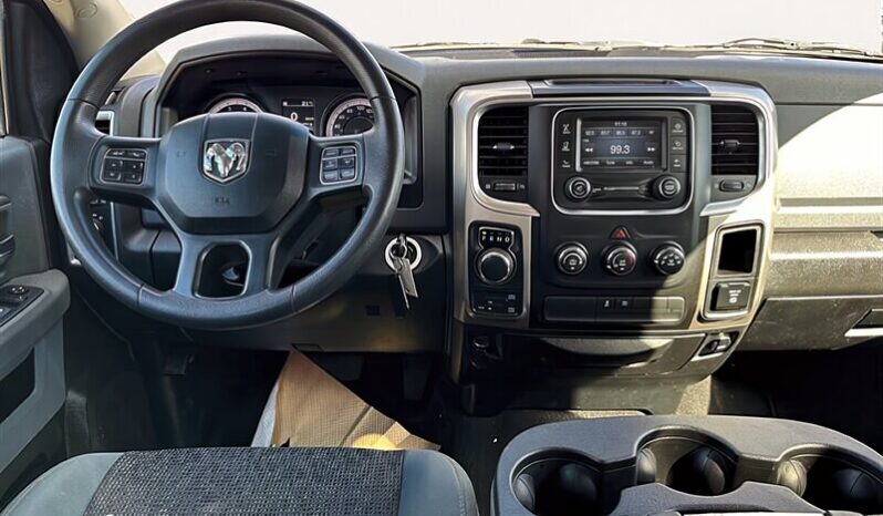 
								2019 Ram 1500 Classic SLT 5.7L Hemi Crew Cab 4X4 full									