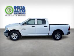 
										2017 Ram 1500 ST 5.7L Hemi Crew Cab 4X4 full									