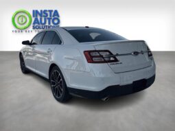 
										2017 Ford Taurus Limited AWD full									