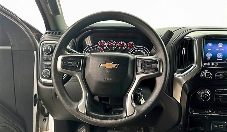 
								2019 Chevrolet Silverado 1500 LT Crew Cab 4X4 full									