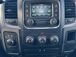 
										2017 Ram 1500 ST 5.7L Hemi Crew Cab 4X4 full									