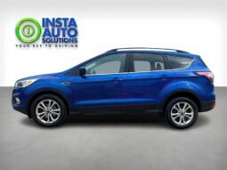 
										2018 Ford Escape SE full									