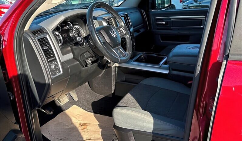 
								2015 Ram 1500 Big Horn Quad Cab 4×4 Hemi full									