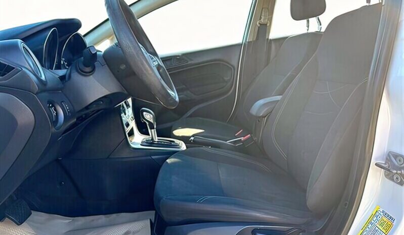 
								2017 Ford Fiesta SE full									