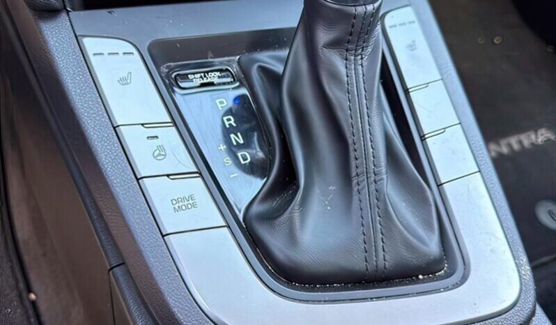 
								2019 Hyundai Elantra Preferred full									
