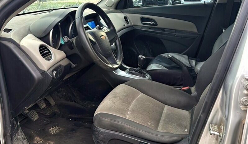 
								2016 Chevrolet Cruze Limited LS full									