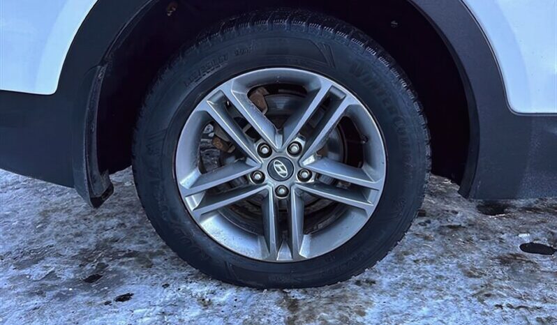 
								2017 Hyundai Santa Fe Sport Premium AWD full									